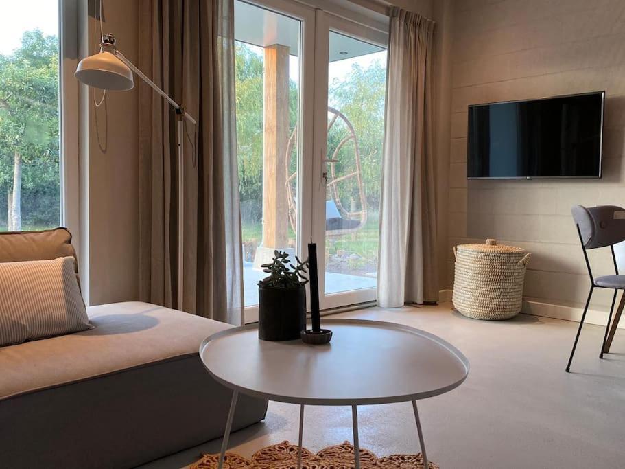 Apartment Stijlvol Met Veranda! Tuynloodz A *
